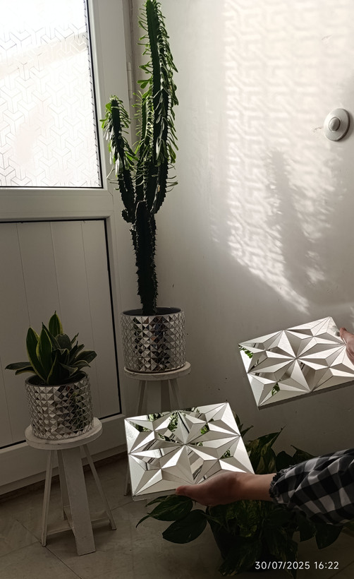 دیوار کوب در ابعاد ۳۳×۳۳ مدل آینه ای یک تیکه